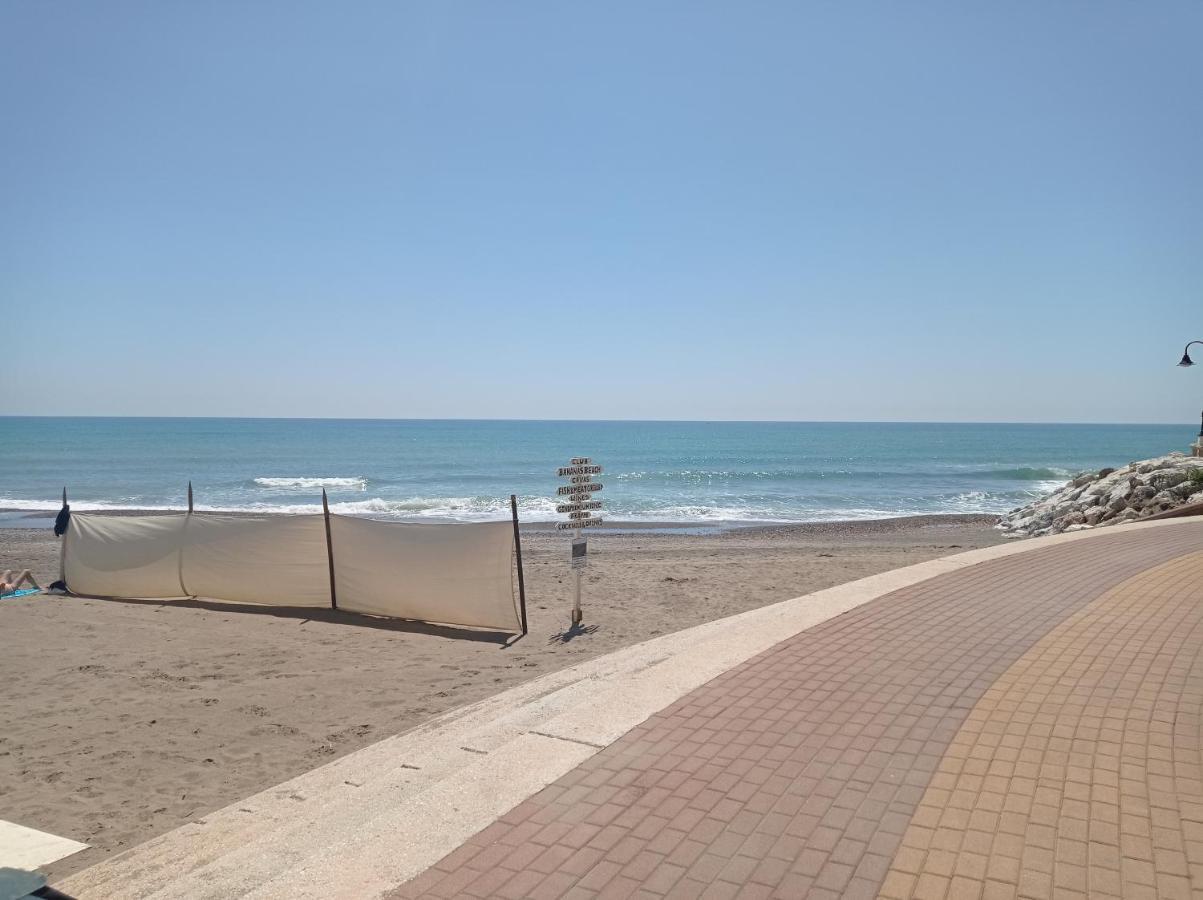 Turisstiko La Roca Chica 4 Apartment Torremolinos Exterior photo